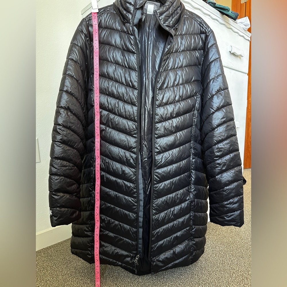 Size large Tek Gear puffer jacket.